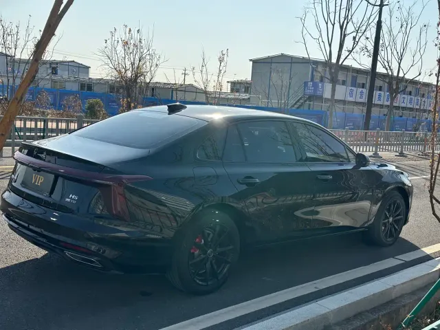 Hongqi H5 — Фото автомобиля 8