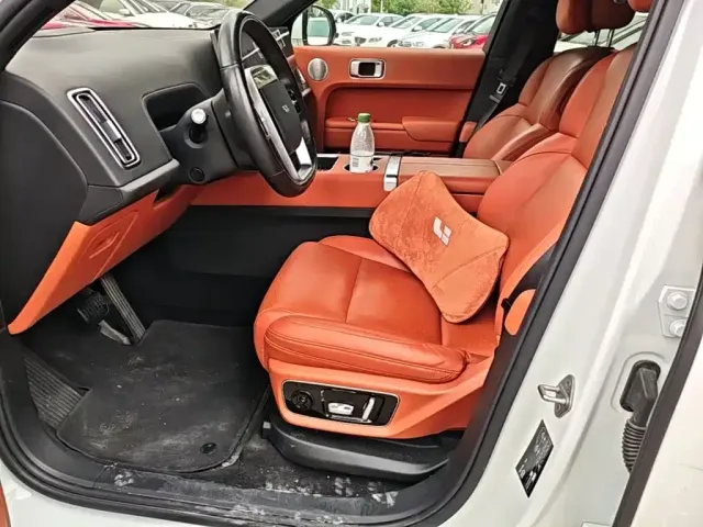 Li Auto L7 — Фото автомобиля 14