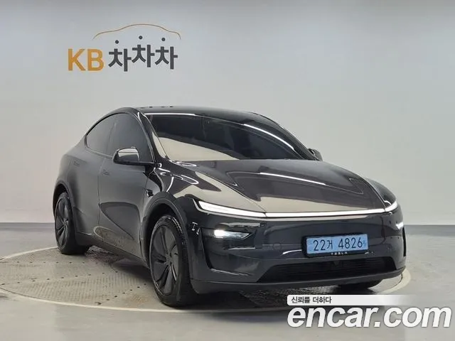 Tesla Model Y — Фото автомобиля 4
