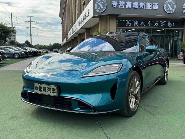Фотография автомобиля — Shangjie Z7T