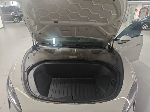 Xiaomi SU7 — Фото автомобиля 15