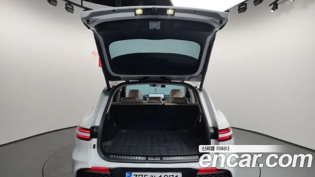 Genesis GV70 2.5T Бензин AWD — Фото автомобиля 17