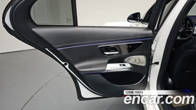 Mercedes-Benz E-Class W214 — Фото автомобиля 14