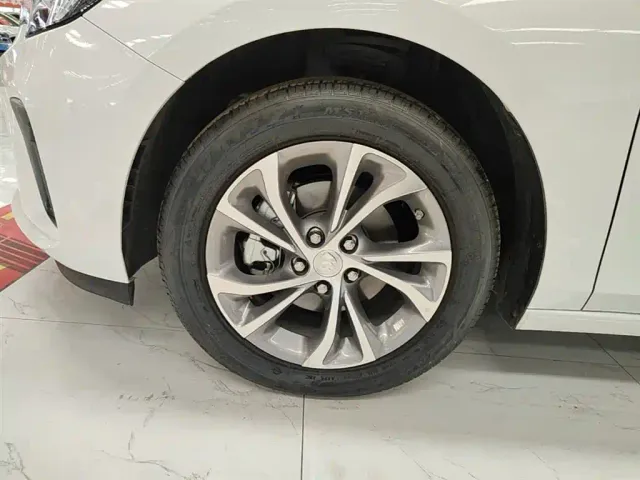 Buick Verano — Фото автомобиля 22