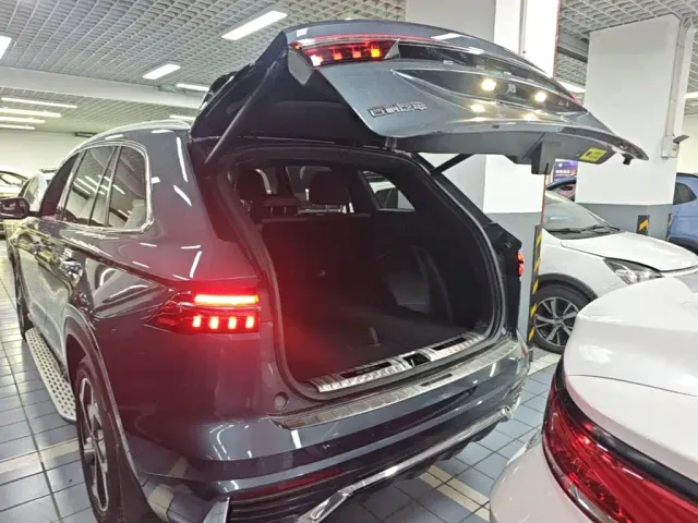 Geely Xingyue L — Фото автомобиля 18