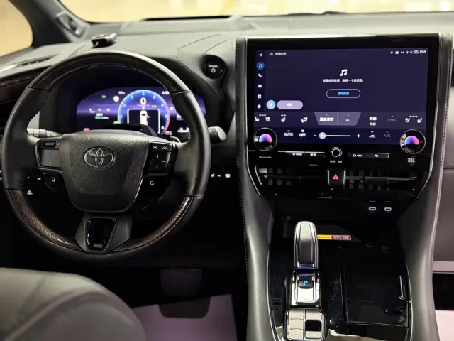 Toyota Alphard — Фото автомобиля 18