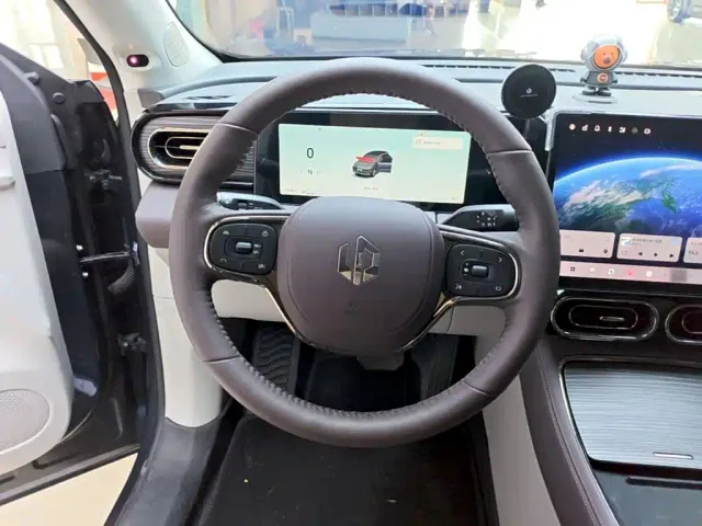 Leapmotor C11 — Фото автомобиля 10
