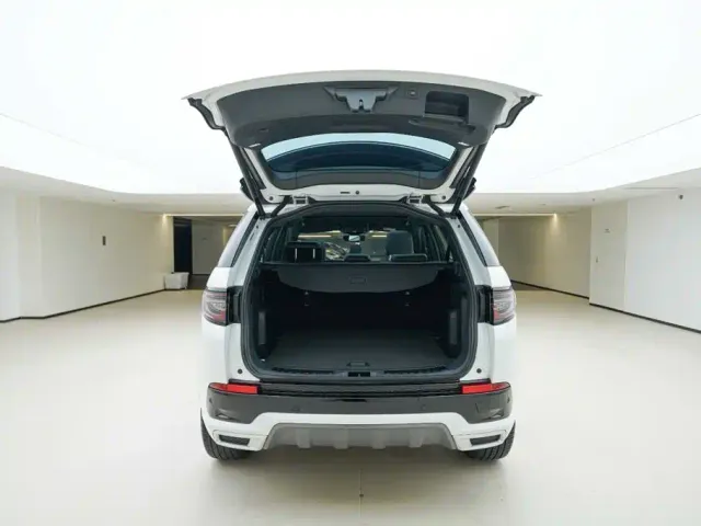 Land Rover Discovery Sport — Фото автомобиля 5