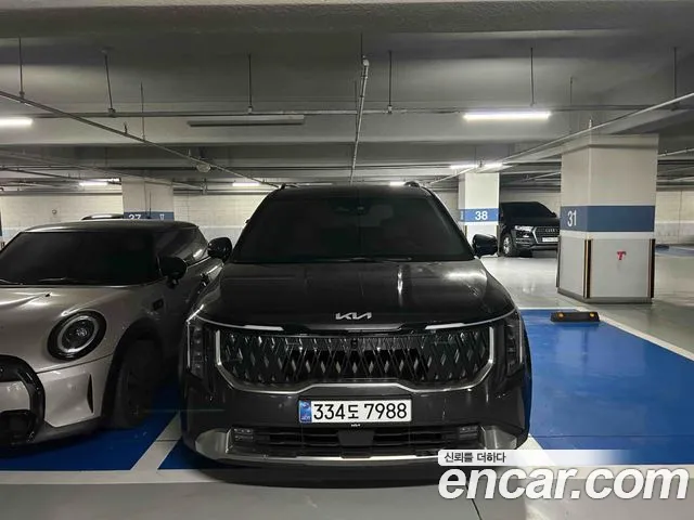 Фотография автомобиля — Kia Carnival 4th Gen