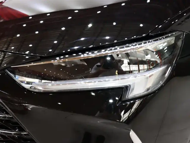 Buick Regal — Фото автомобиля 7