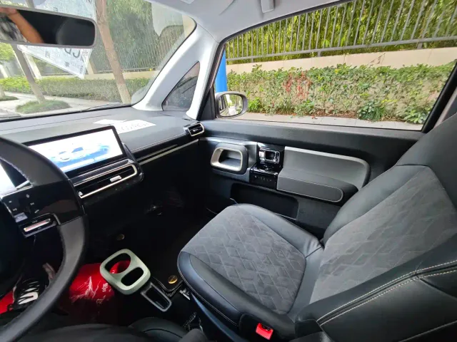 Baojun KiWi EV — Фото автомобиля 10