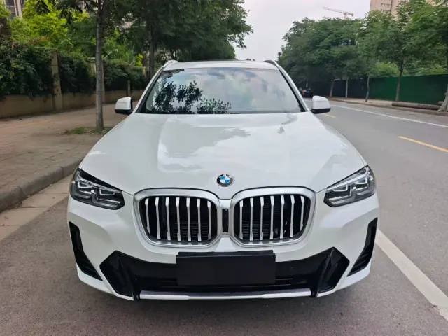 BMW X3 — Фото автомобиля 2