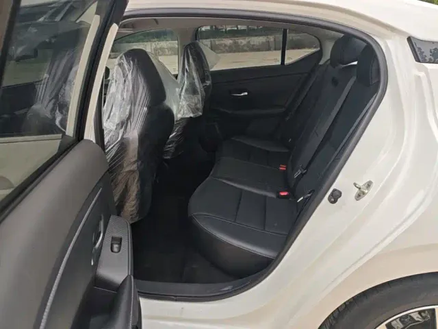 Nissan Sylphy — Фото автомобиля 16