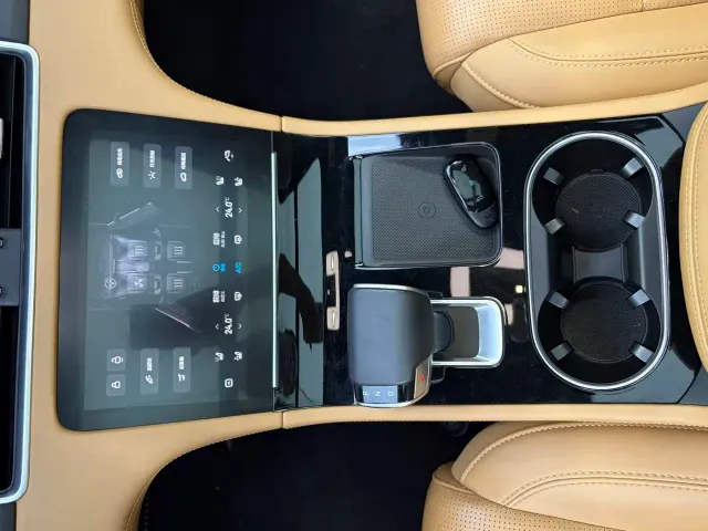 Li Auto ONE — Фото автомобиля 6
