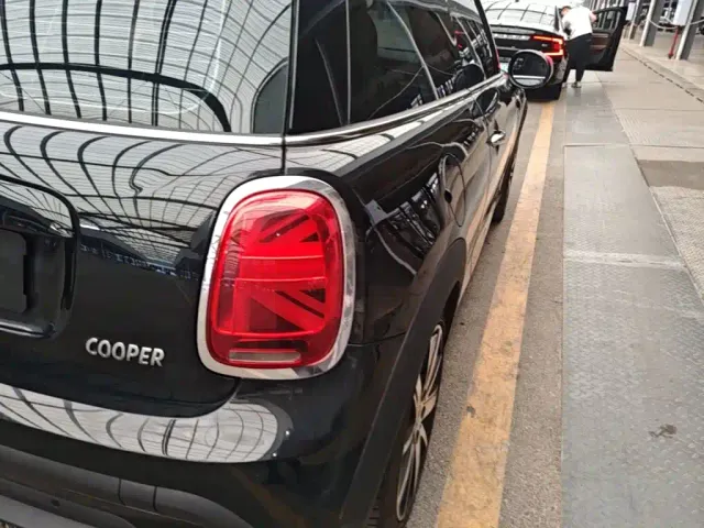 MINI Hatch — Фото автомобиля 7