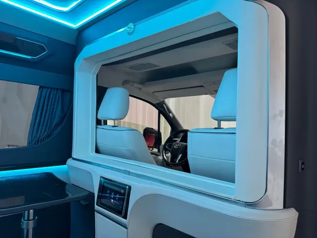 Toyota HIACE — Фото автомобиля 11
