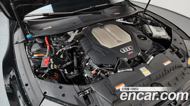 Audi RS7 — Фото автомобиля 6