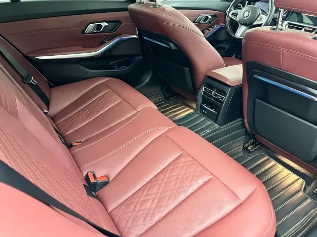 BMW 3 Series — Фото автомобиля 9