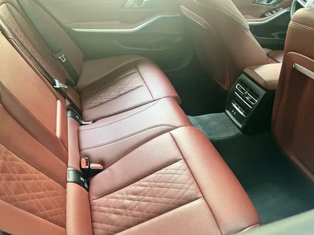 BMW 3 Series — Фото автомобиля 9