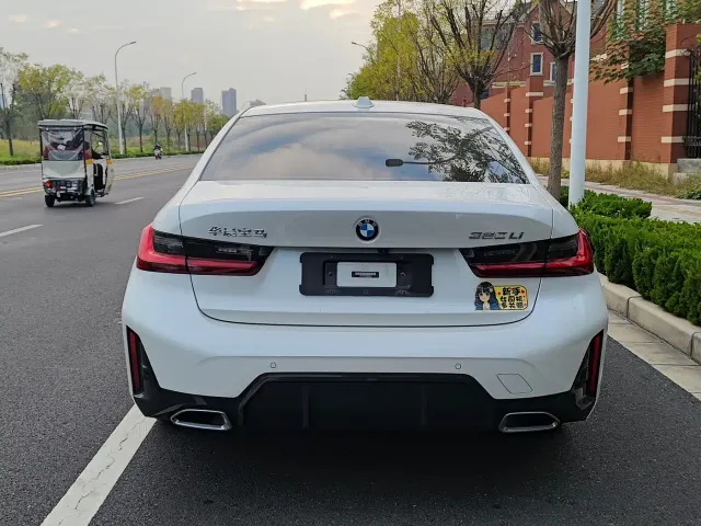 BMW 3 Series — Фото автомобиля 15