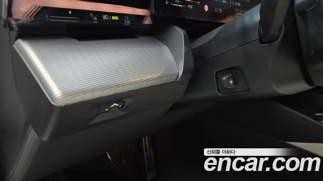 BMW 5 Series G60 — Фото автомобиля 27