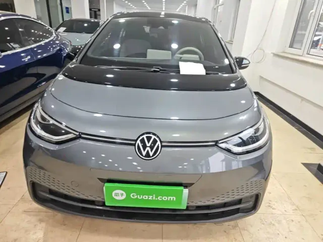 Volkswagen ID.3 — Фото автомобиля 2