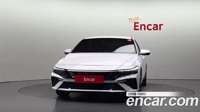 Hyundai Avante — Фото автомобиля 3