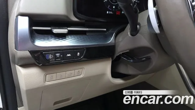 Kia Canival Carnival 4 поколение Бензин 9 мест Hi-Limousine — Фото автомобиля 7