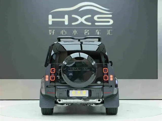 Land Rover Defender — Фото автомобиля 5
