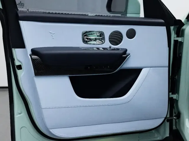Rolls-Royce Cullinan — Фото автомобиля 7