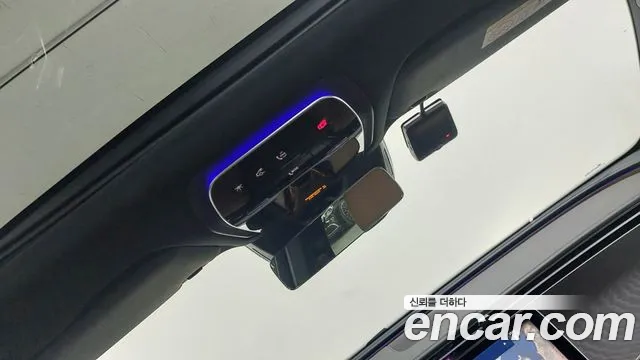 Mercedes-Benz E-Class — Фото автомобиля 16