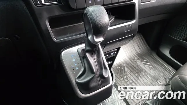 Hyundai Staria — Фото автомобиля 12