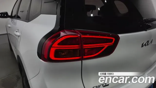 Kia Niro Niro Plus Earth — Фото автомобиля 22