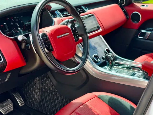 Land Rover Range Rover Sport — Фото автомобиля 4