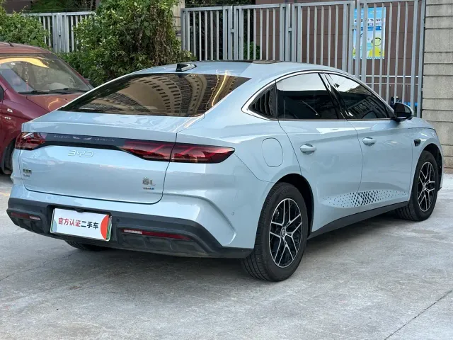 BYD Qin L — Фото автомобиля 9
