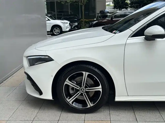 Mercedes-Benz A-Class — Фото автомобиля 5