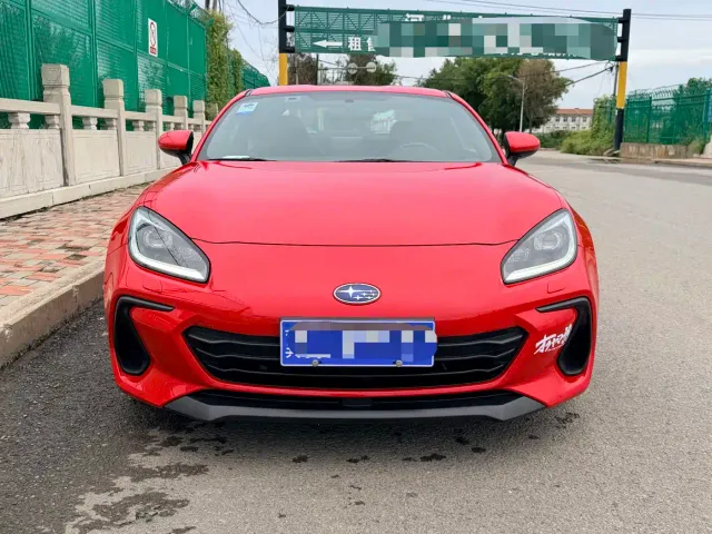 Subaru BRZ — Фото автомобиля 3