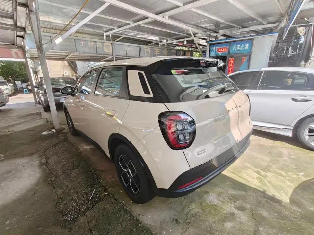 GAC AION UT super — Фото автомобиля 9