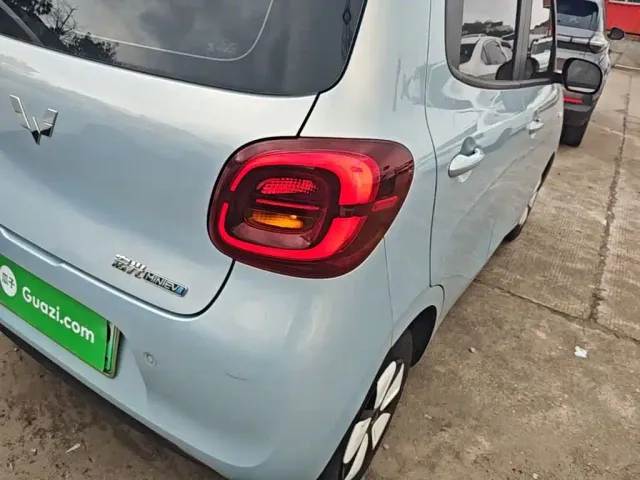 Wuling Hongguang Mini EV — Фото автомобиля 7