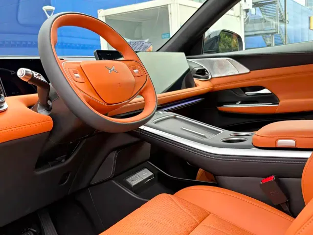 Xpeng G9 — Фото автомобиля 4