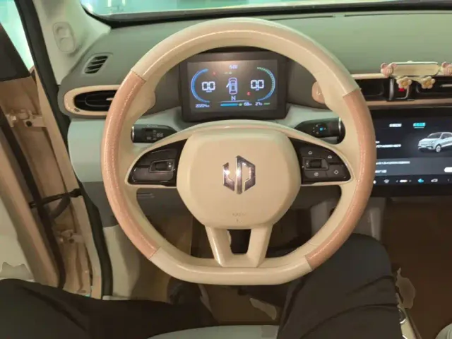 Leapmotor T03 — Фото автомобиля 10