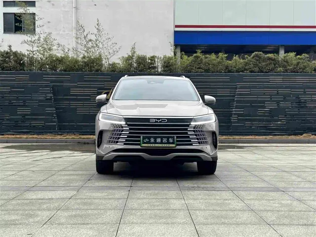 BYD Seal 05 DM-i — Фото автомобиля 2