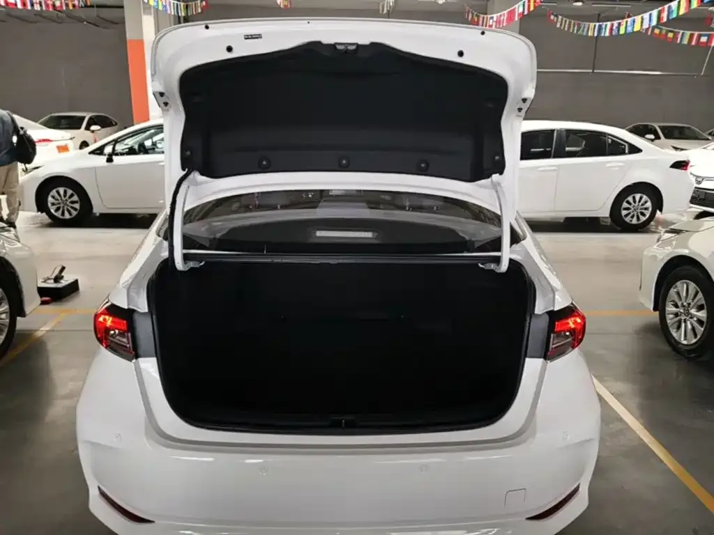 Toyota Corolla 2022 TNGA 1.5L CVT Pioneer Edition — Фото автомобиля 18