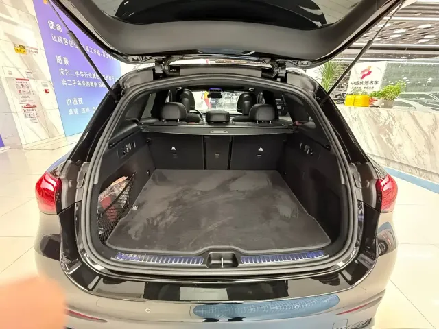 Mercedes-Benz Mercedes-Benz GLC AMG 2024 AMG GLC 43 4MATIC — Фото автомобиля 27