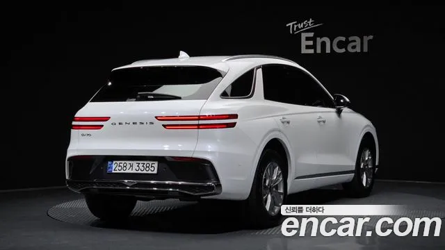 Genesis GV70 — Фото автомобиля 2