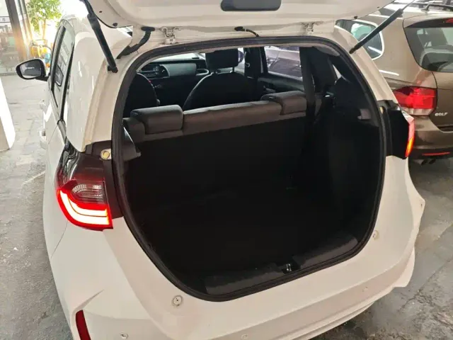 Honda Fit — Фото автомобиля 14