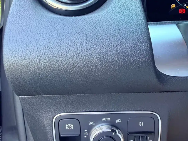 Mercedes-Benz GLB-Class — Фото автомобиля 14