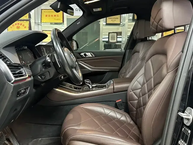 BMW BMW X5 2022 Facelift xDrive 40Li Premium M Sport Package — Фото автомобиля 9