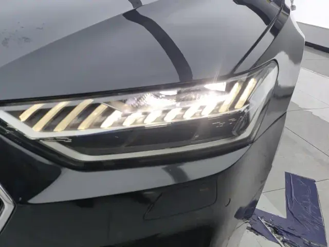 Audi A7L — Фото автомобиля 5
