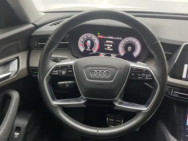 Audi Q6 — Фото автомобиля 14